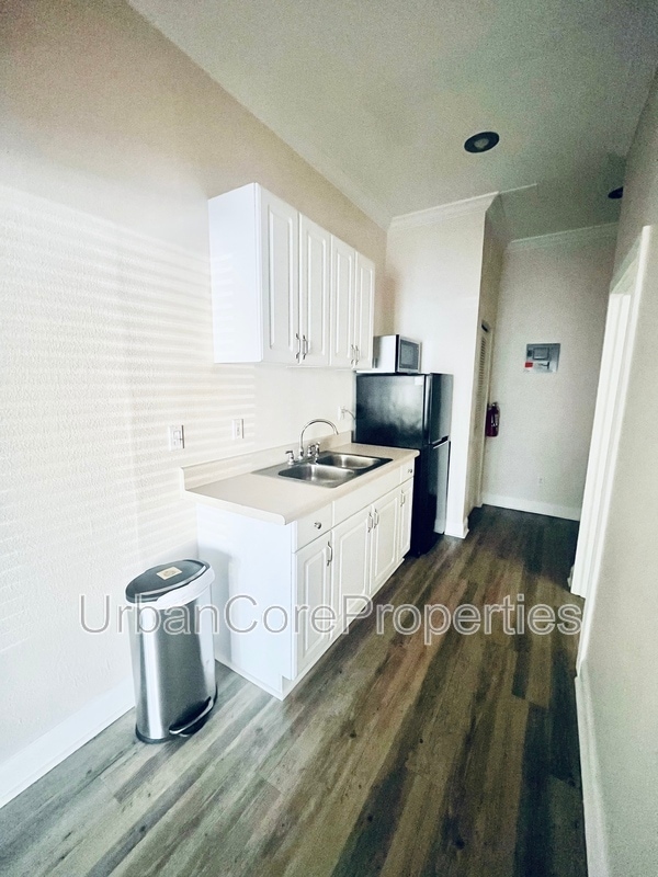 236 4th St N