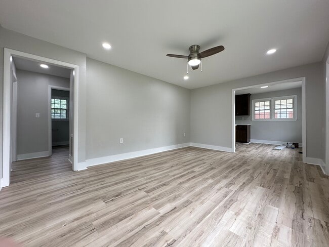 Living Room - 510 2nd Ave S