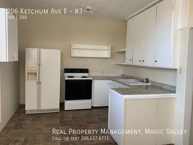 Photo - 206 Ketchum St E Unit #3
