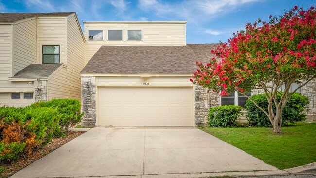 8421 Echo Creek Ln