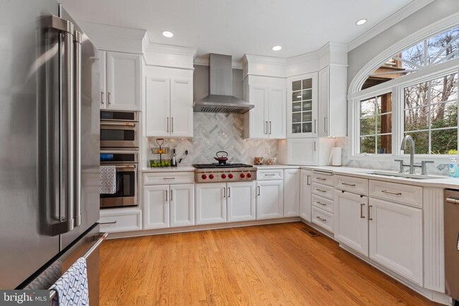 Photo - 301 Sturtons Ln