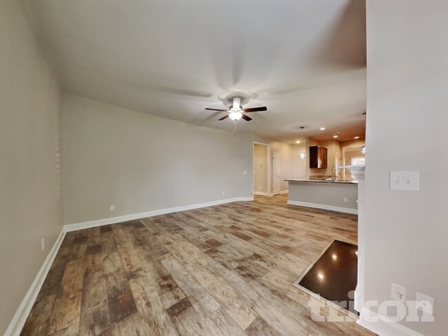 Photo - 113 Boomer St