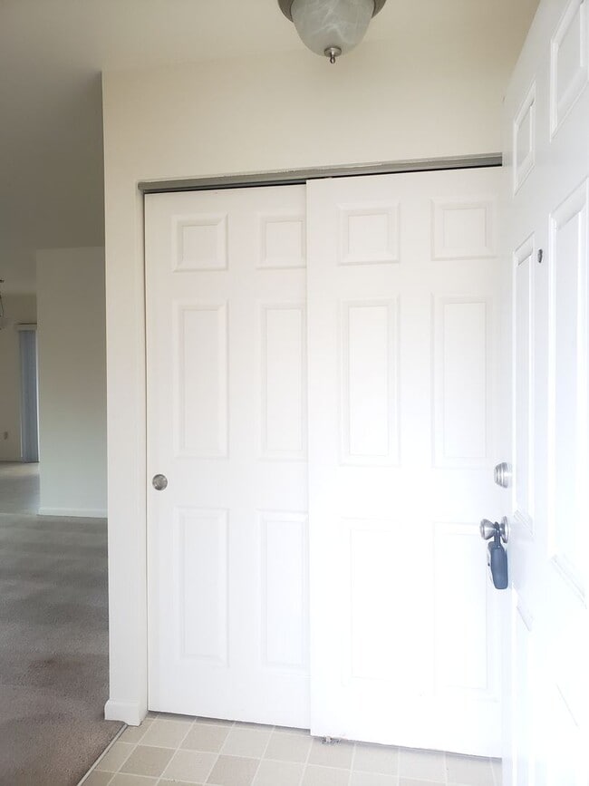909 Gellatly Ave Unit 909 Gellatly #1