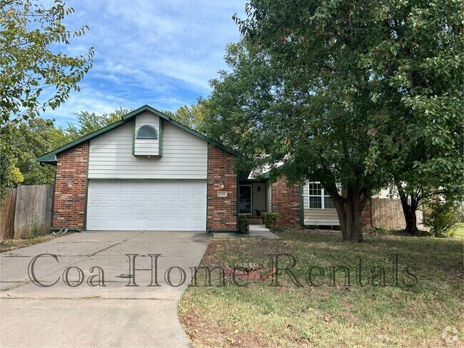 Building Photo - Southeast Wichita Rental