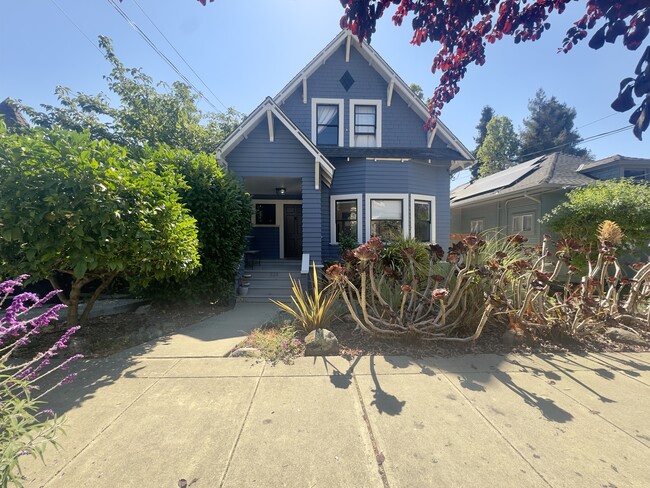Building Photo - 538 Chetwood St Rental