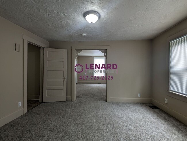 Photo - Cozy 2 Bedroom Home!