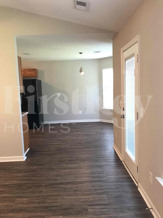 Photo - 120 Pointer Dr