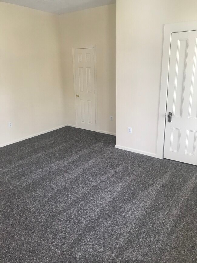 Family room - 455 W Water St