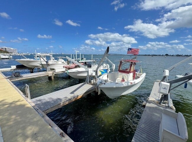 Photo - 2201 Brickell Ave Unidad 25