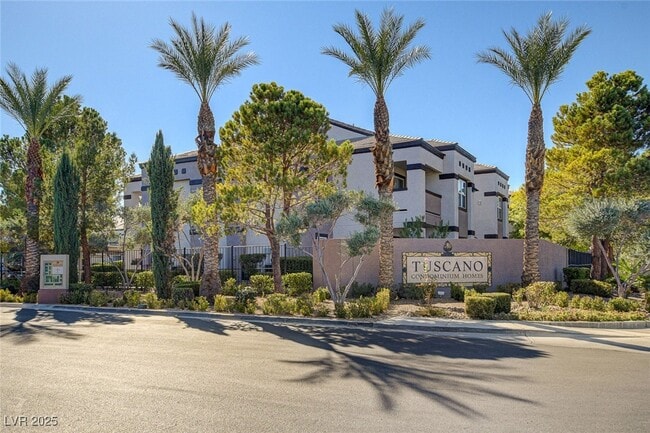 Building Photo - 7255 W Sunset Rd Unit 1089