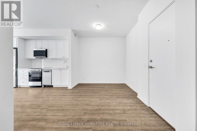 Photo - 51 Clarington Blvd Unit 111