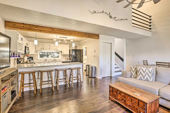 Photo - 163 Burgundy Cir Unidad ID1386072P