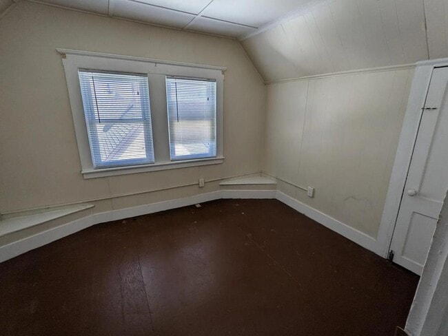 Photo - 71 Franklin St