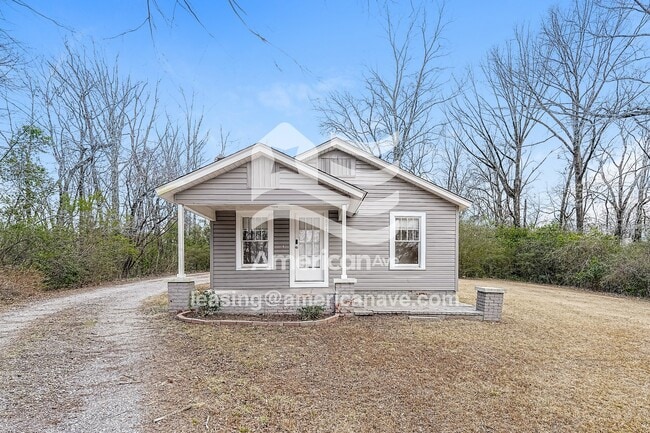 Building Photo - 917 School Terrace