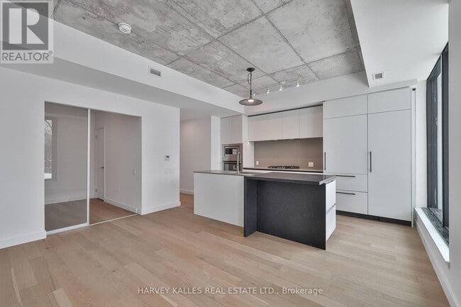 Photo - 1720 Bayview Ave Unité 614