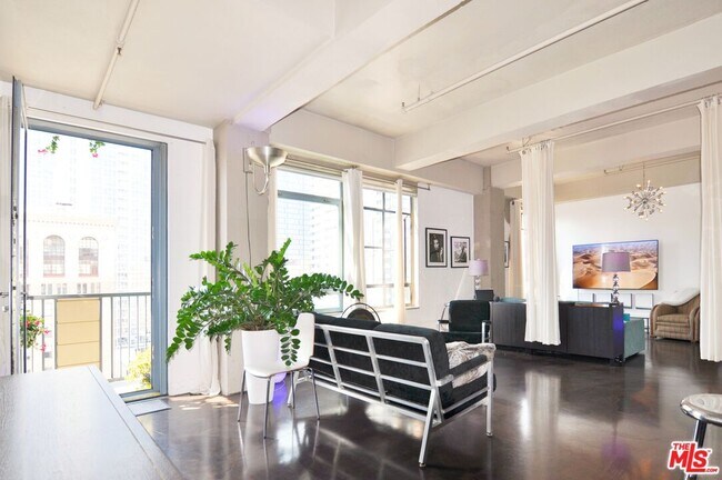 Photo - 849 S Broadway Unidad 1009 Rental