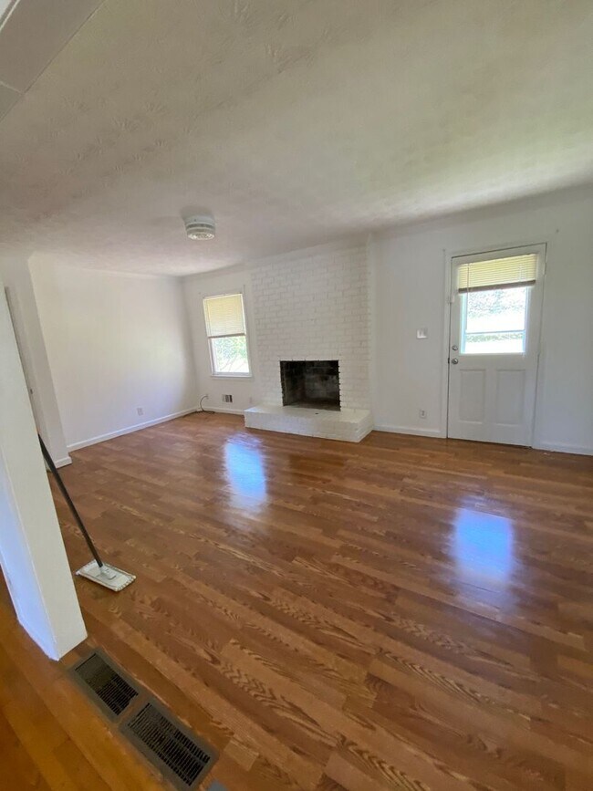 Photo - 4 Bedroom Home in Norcross  --Coming Soon!!!!