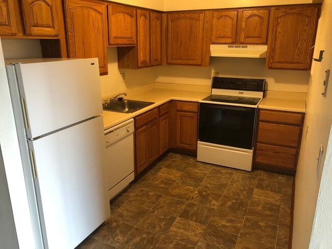 Photo - Greenview Apartments