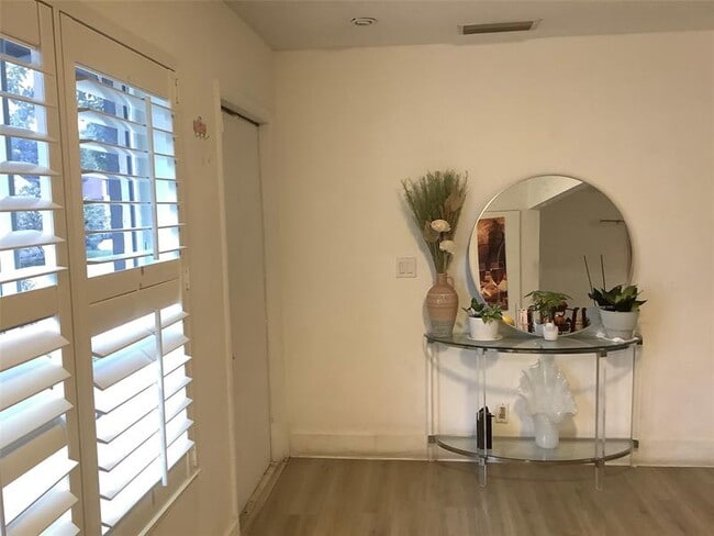 Photo - 5280 Bosque Ln
