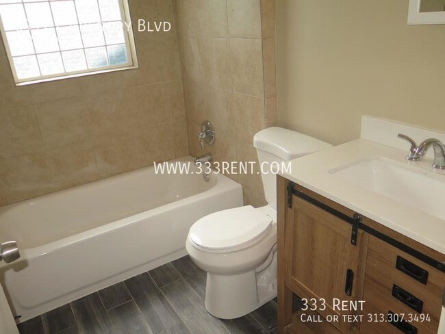 Photo - 8912 E Gregory Blvd