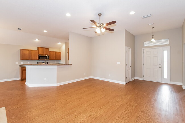 Photo - 12099 Hayden Lakes Cir