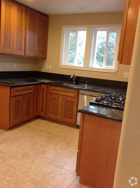 Building Photo - 4000 69th St Rental