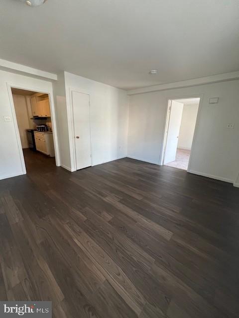 100 E 6th St