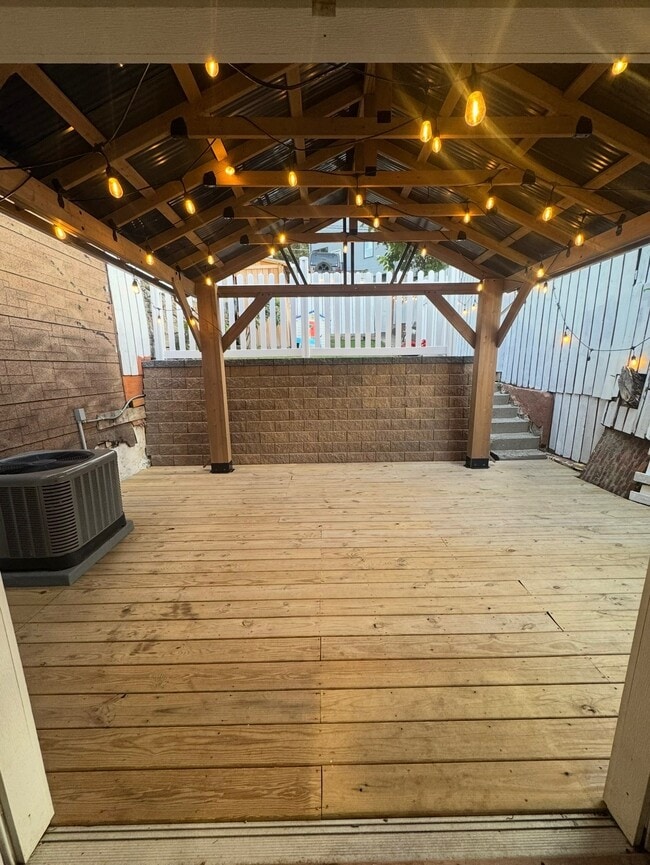Deck / Gazebo - 5 Nusser St