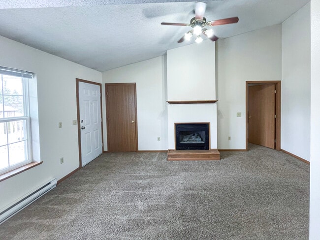 Photo - 627 Maple St Unit #3