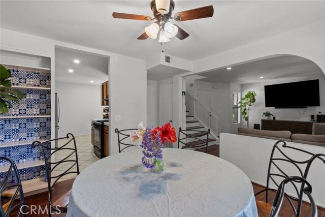Photo - 13825 Beaver St Unidad 25