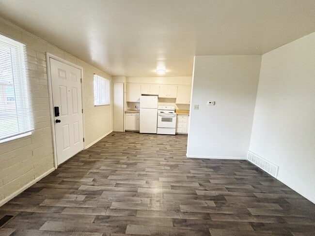 Building Photo - 472 E Granite Ave Unit 2