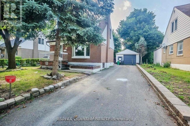 Photo - 76 McCaul St