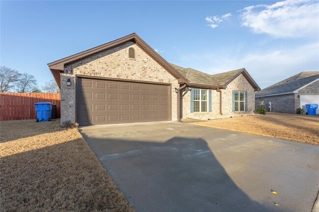 Photo - 820 Sunset Ct