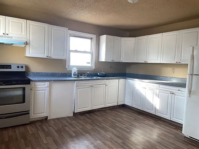 Photo - "Charming 2-Bedroom Retreat in Greenville - Perfect for Cozy Living!"