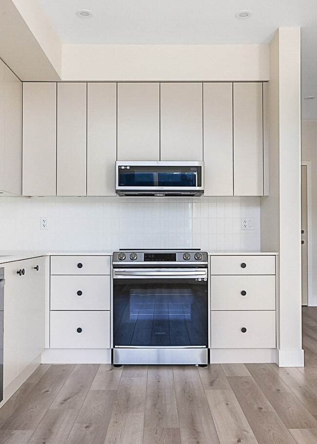 Photo - 45505-45505 Campus Dr