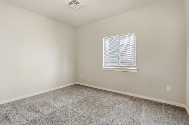 Photo - 14740 Mike a Mendoza Ave