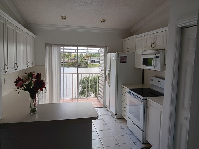 Photo - 6940 NW 173rd Dr Unit # 806