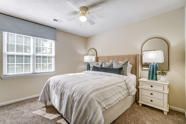 Davis Crossing Apartments