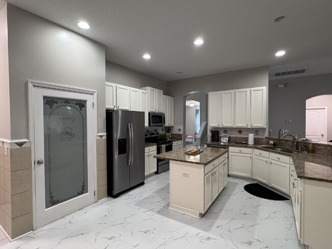 Photo - Large Renovated Home in Oakleaf Plantation