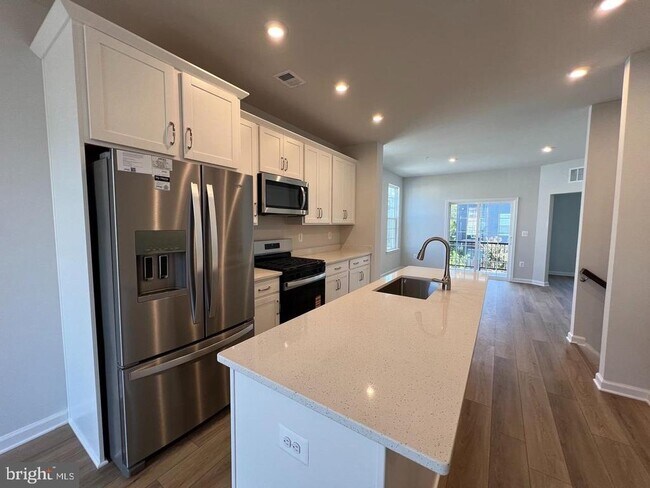 Photo - 8269 Knight Station Way