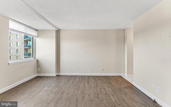 Photo - 501 Slaters Ln Unidad 513