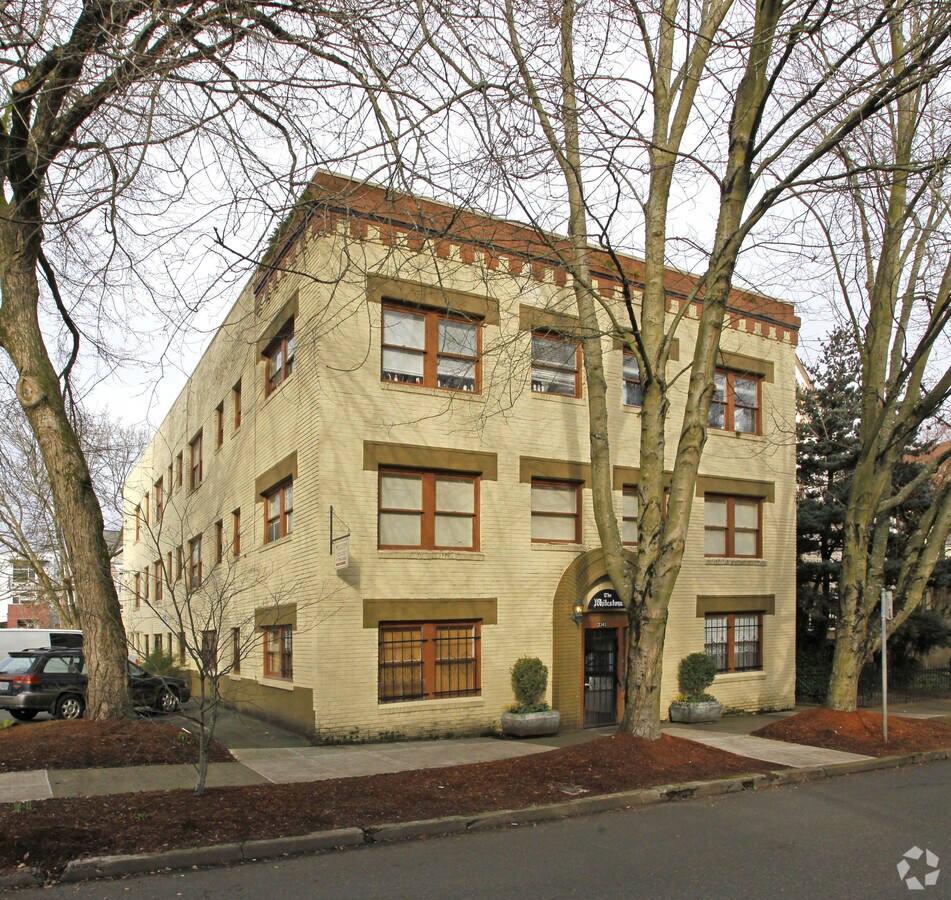 634 - Whitestone - 634 - Whitestone