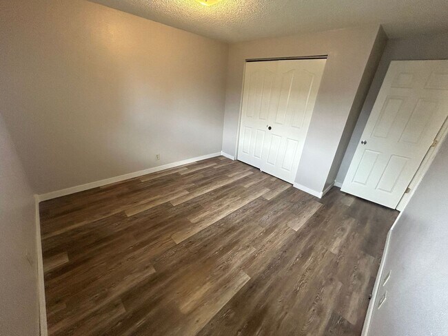 Photo - 4185 Bristol Ct