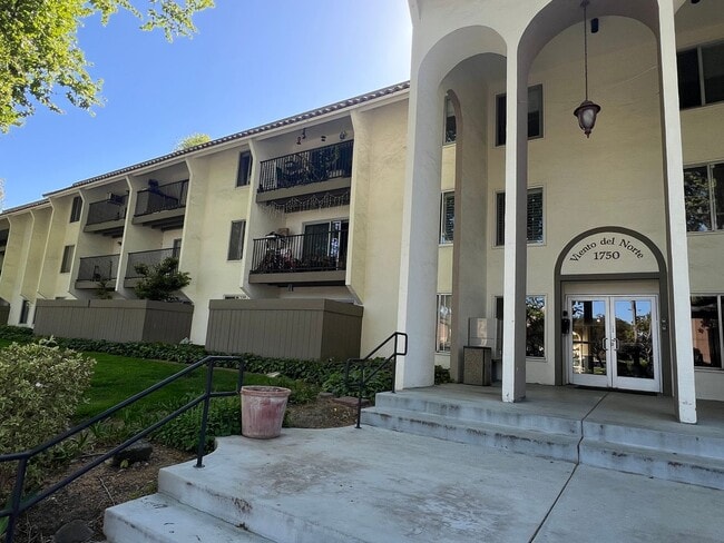 Photo - 1 bedroom condo in Santa Clara! $2450 Unit 114