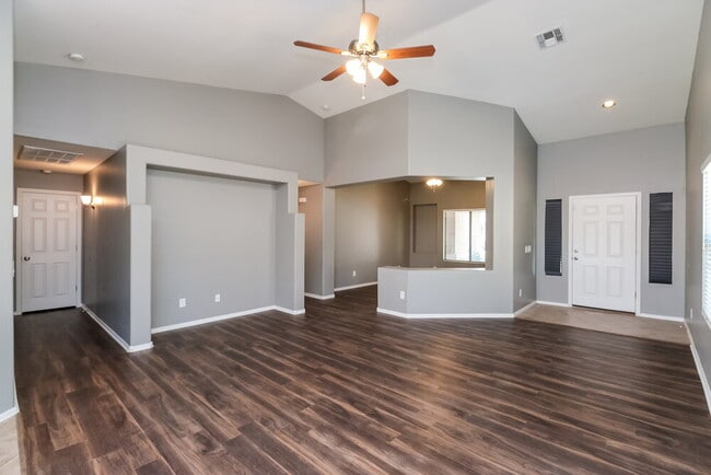 Photo - 9548 W Miami St