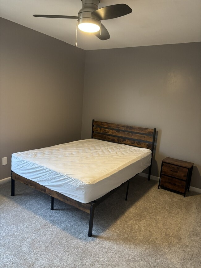 Photo - 559 Woodlawn Ave NW Unit B