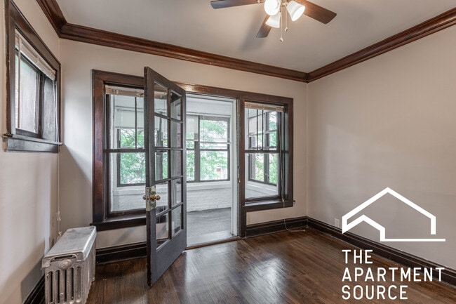 Photo - 3930 N Drake Ave Unit 2