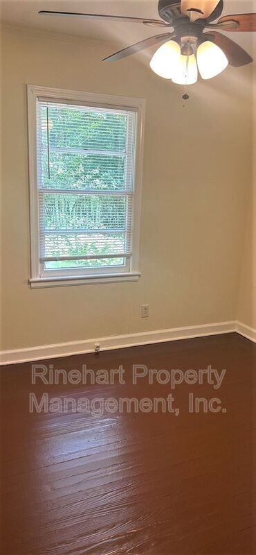 Photo - 352 Scoggins St