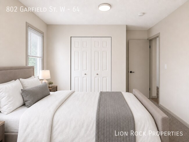802 Garfield St W Unit 64