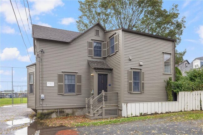 Photo - 6 Cozzens Ct